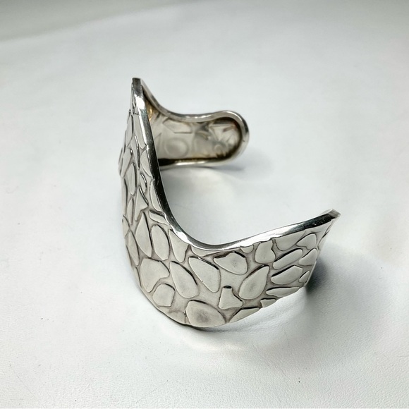 Sterling Silver Cuff Bangle Pebbled Wave Texture Mexican 925 - Picture 2 of 7